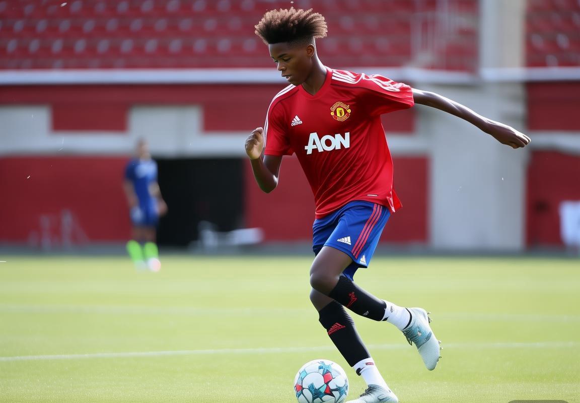 皇马天才克星！曼联青训营签17岁天才中场，青年欧冠单防维尼修斯惊艳全场